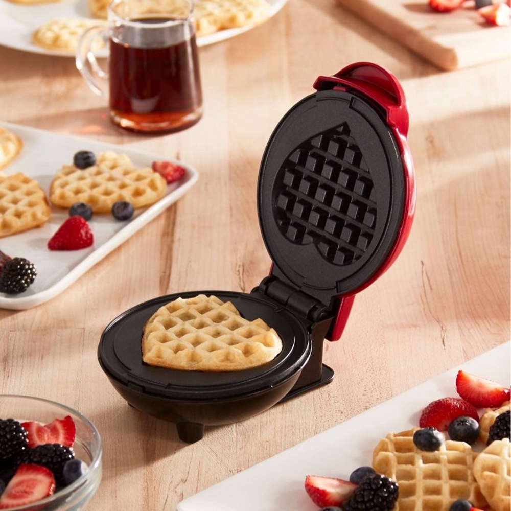 Mini heart ❤️ waffle maker - Picture 2 of 4
